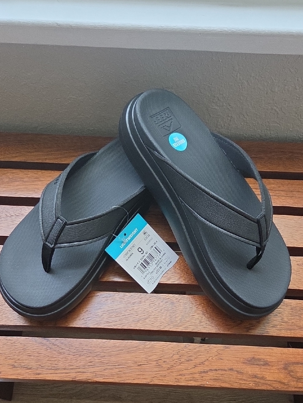 NWT reef Cushion Bondi Platform Flip Flop Sandals